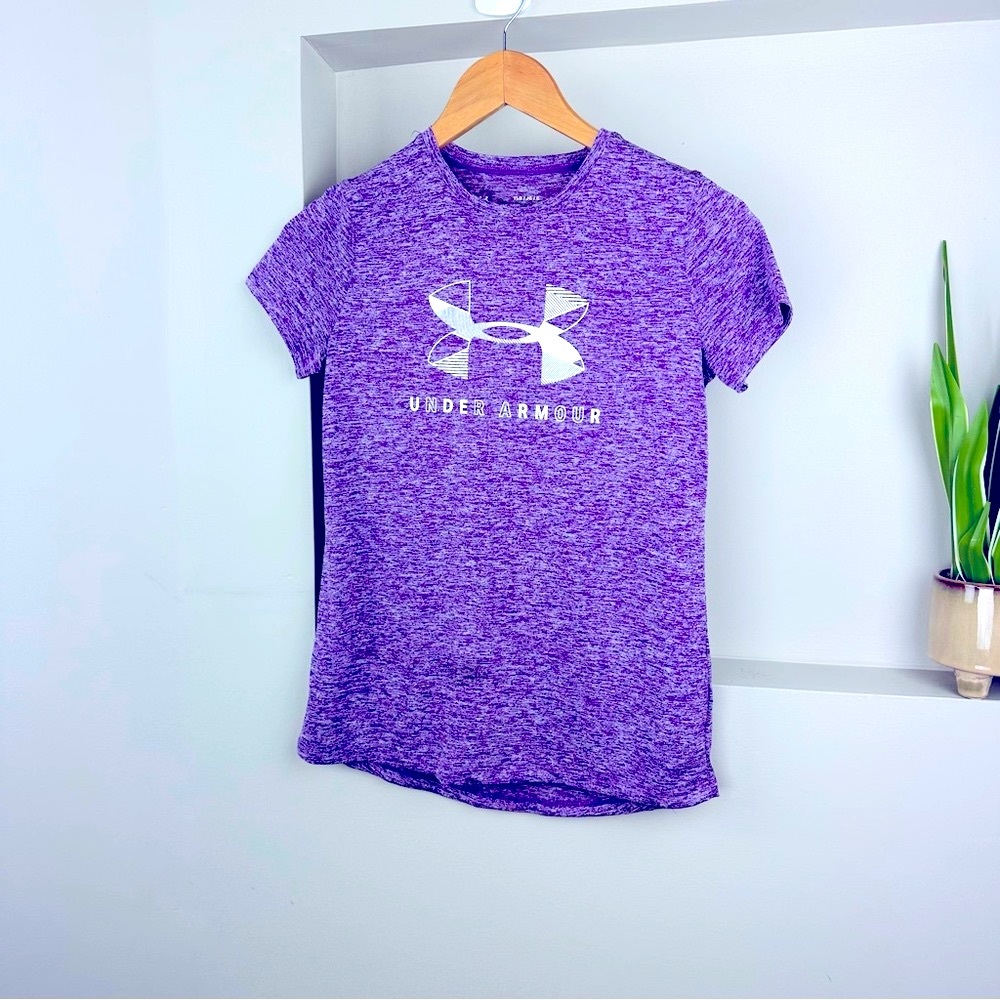 Under Armour youth rash guard, like new condition.